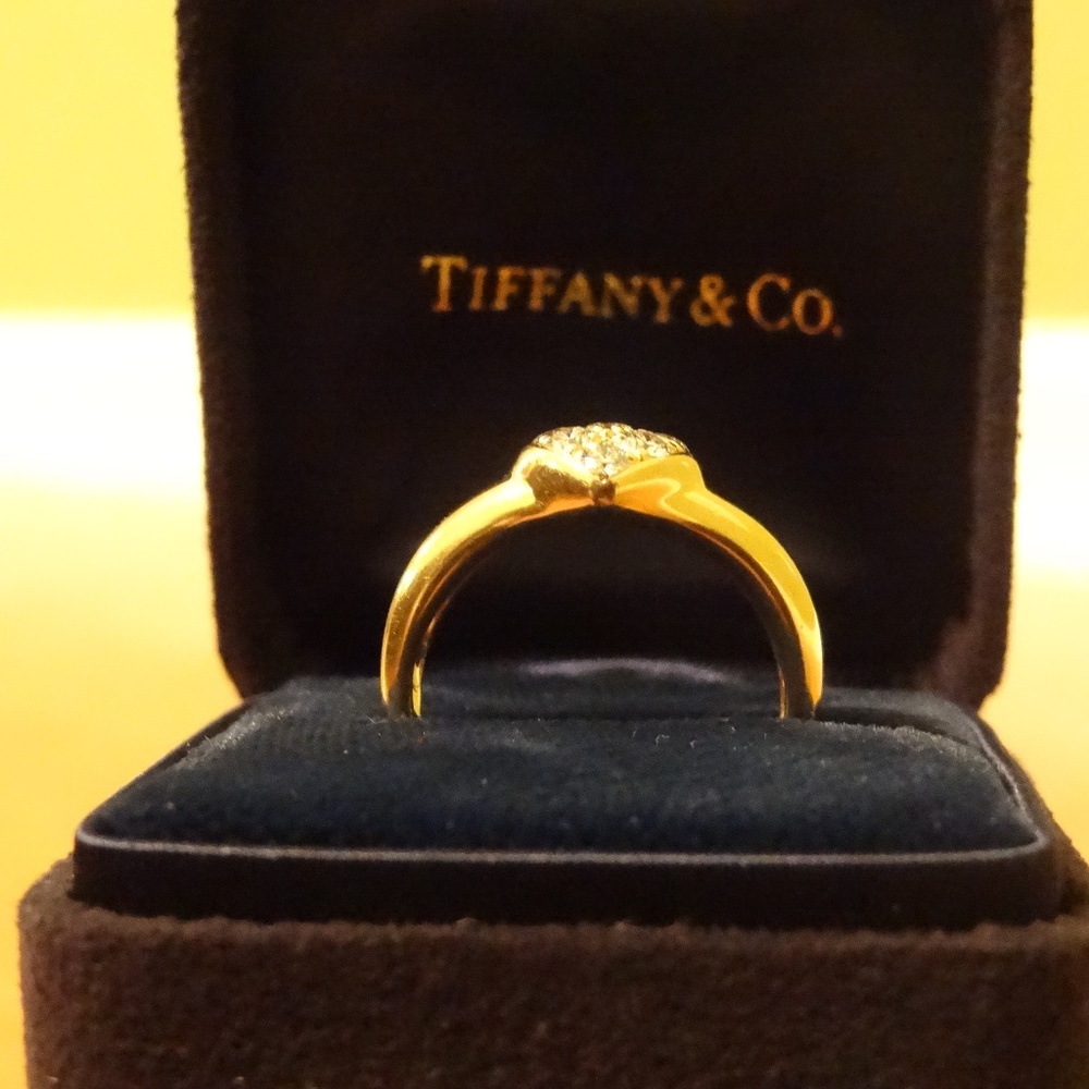 Tiffany and Co Yellow Gold heart diamond ring